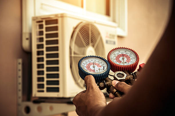 Professional Hvac technician working in Bear Creek, NC